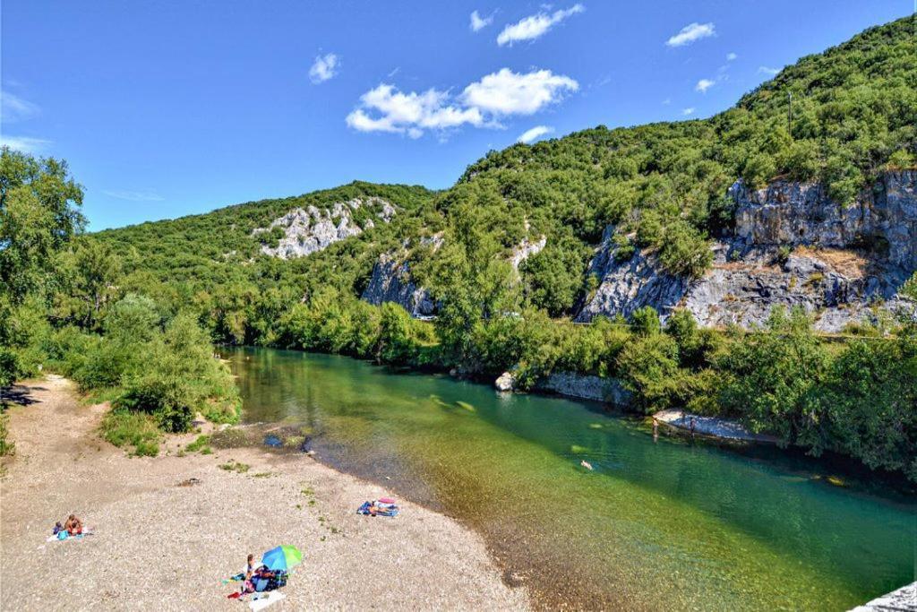 Gite Les Oliviers 10 Pers Piscine Au Calme 4 Etoiles Saint-Laurent-la-Vernède المظهر الخارجي الصورة