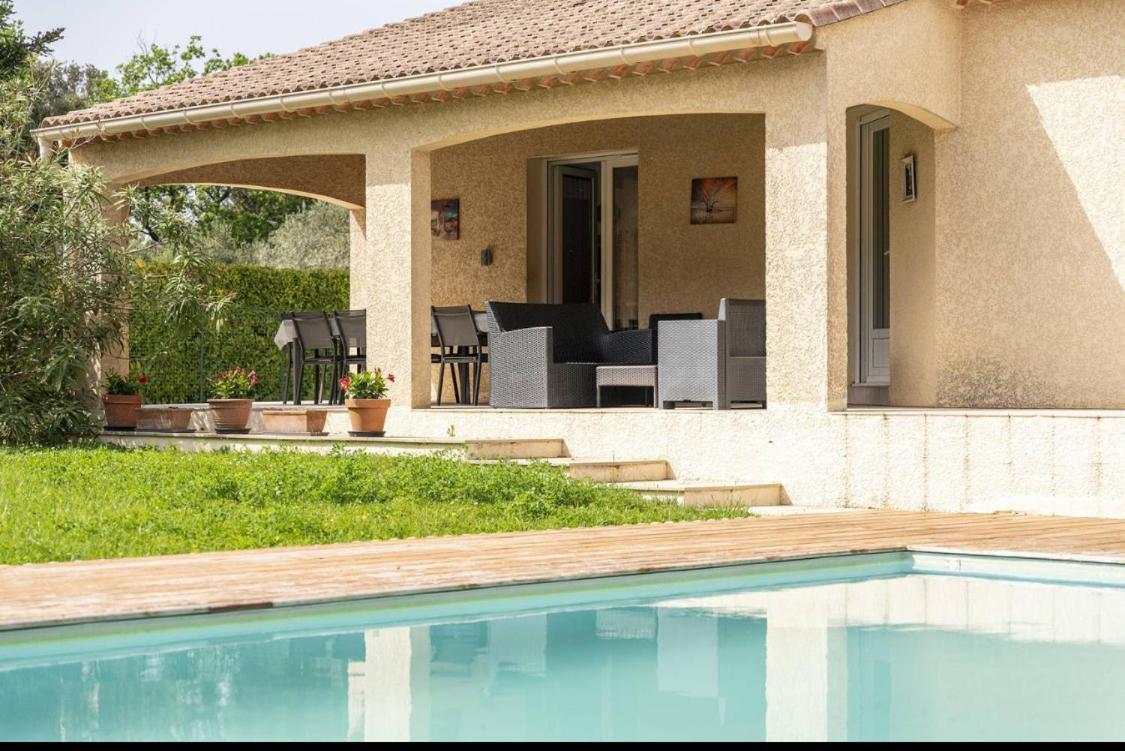 Gite Les Oliviers 10 Pers Piscine Au Calme 4 Etoiles Saint-Laurent-la-Vernède المظهر الخارجي الصورة